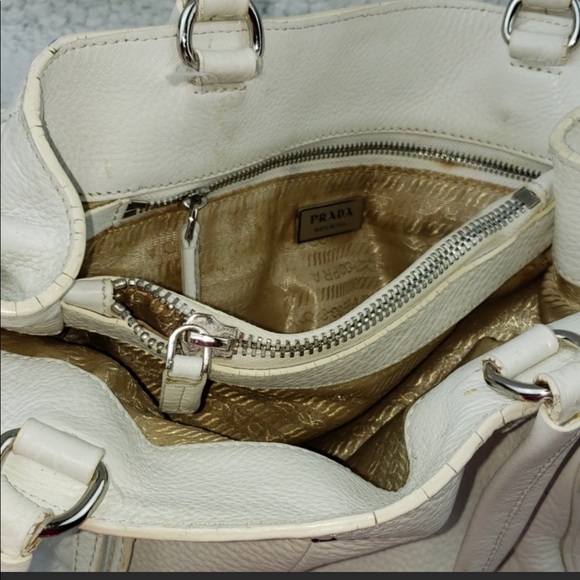 Authentic Prada Saffiano Hobo off white leather - Picture 5 of 5